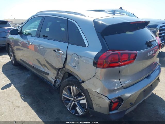 KNDCB3LC3N5548003 KIA Niro Lxs