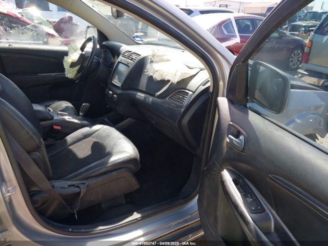 3C4PDCGB2FT692057 Dodge Journey Crossroad