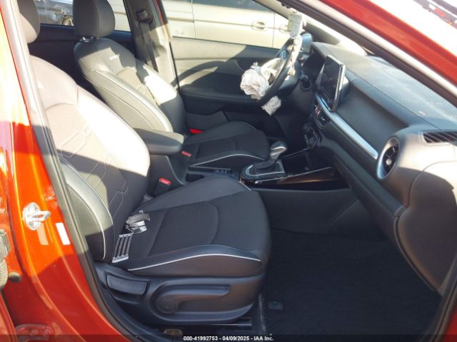 3KPF54AD3PE669899 KIA Forte Gt-line