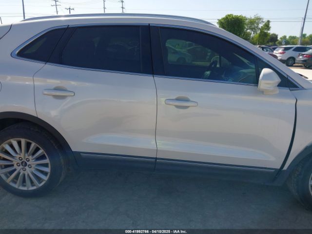 5LMCJ1C94KUL23207 Lincoln Mkc Standard