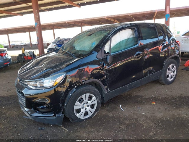 3GNCJKSB0JL334237 Chevrolet TRAX LS