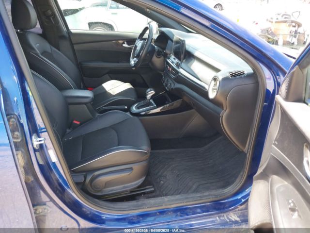 3KPF34AD3ME341335 KIA Forte Gt-line