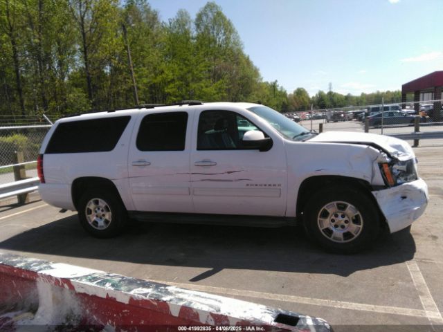 1GNSCJE05ER117663 Chevrolet Suburban 1500 Lt