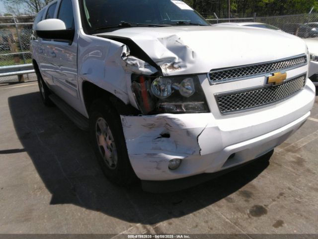 1GNSCJE05ER117663 Chevrolet Suburban 1500 Lt