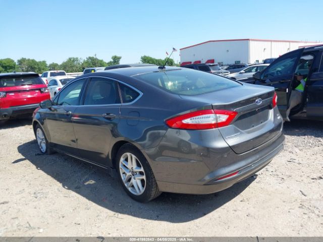 1FA6P0HD8G5131872 Ford FUSION SE