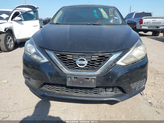 3N1AB7AP2JY303195 Nissan SENTRA SV