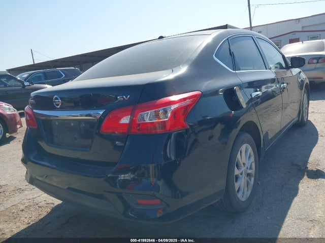 3N1AB7AP2JY303195 Nissan SENTRA SV