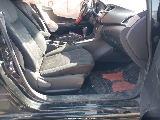 3N1AB7AP2JY303195 Nissan SENTRA SV