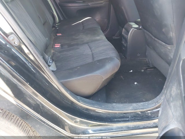 3N1AB7AP2JY303195 Nissan SENTRA SV