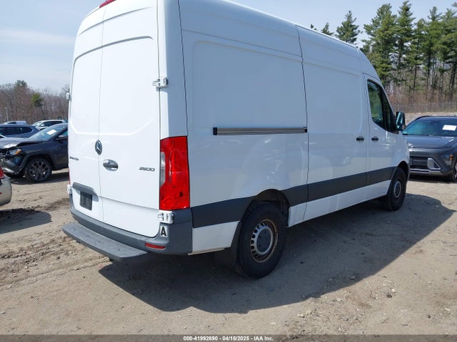 WD3PF0CD4KT003734 Mercedes-Benz Sprinter 2500 High Roof V6/standard Roof V6