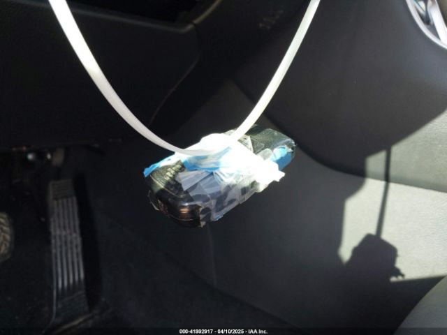 2T3C1RFV8MC135182 Toyota Rav4 Xle Premium