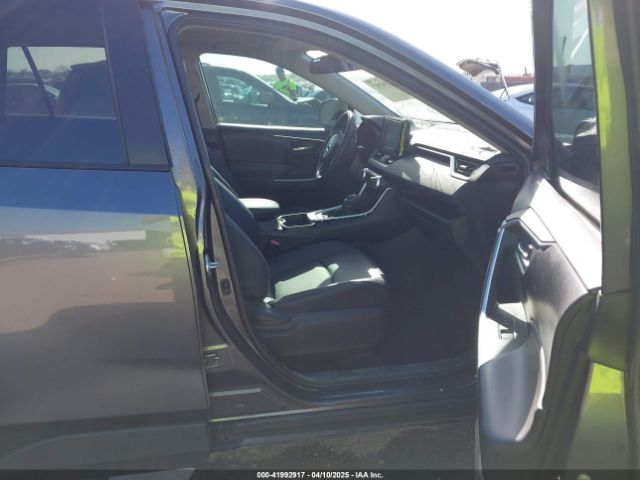 2T3C1RFV8MC135182 Toyota Rav4 Xle Premium