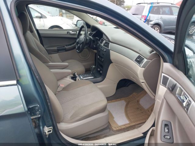 2005 CHRYSLER PACIFICA 2C4GM48L45R377095 Photo 4