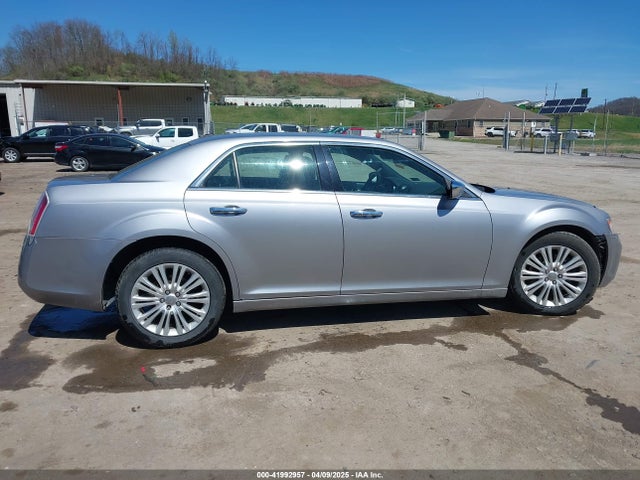 Chrysler 300c Awd 2014 2C3CCAKG6EH379114 Image 14