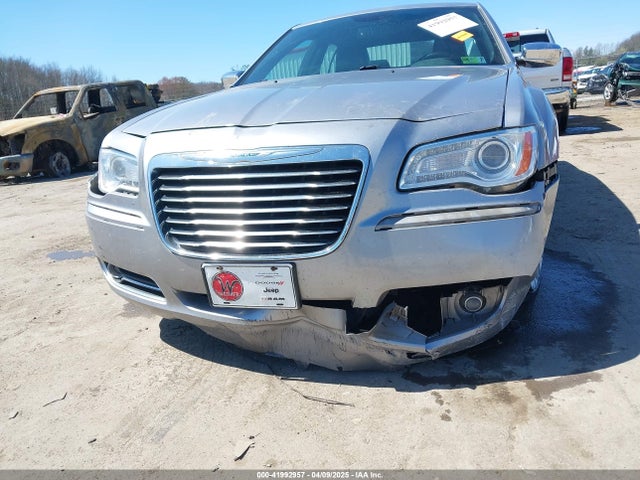 Chrysler 300c Awd 2014 2C3CCAKG6EH379114 Image 6