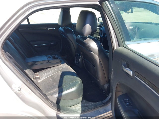 Chrysler 300c Awd 2014 2C3CCAKG6EH379114 Image 8
