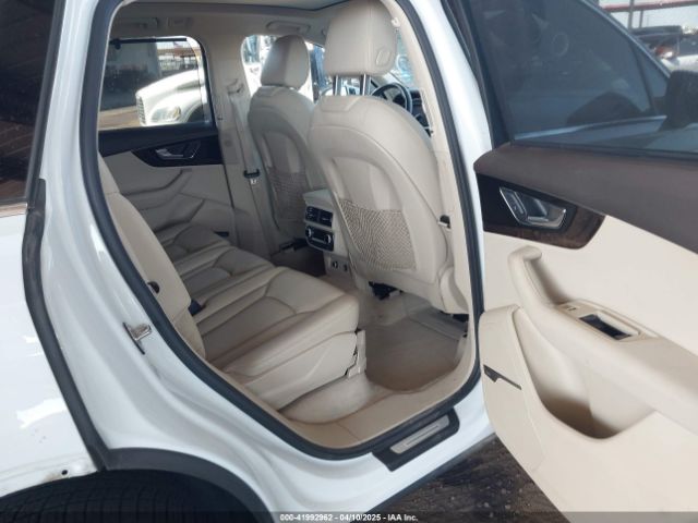 WA1VAAF70JD054013 Audi Q7 3.0t Premium