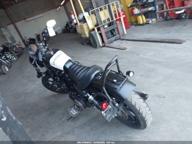2021 HARLEY-DAVIDSON XL883 1HD4LE227MB411411 Photo 2