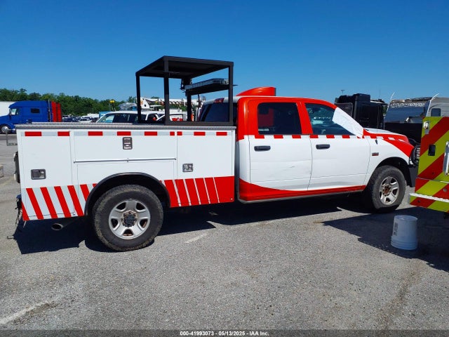 3C6UR4HJ3JG243320 RAM 2500 Tradesman  4x2 8' Box