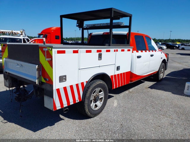 3C6UR4HJ3JG243320 RAM 2500 Tradesman  4x2 8' Box
