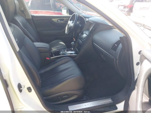 JN8CS1MW7EM413033 Infiniti QX70