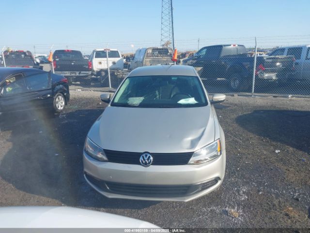 3VWD17AJ9EM271316 Volkswagen Jetta 1.8t Se