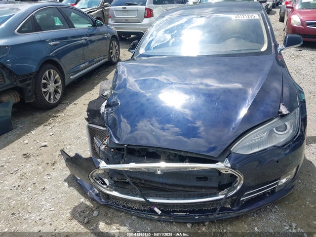 Tesla Model S P85 2014 5YJSA1H15EFP43884 Image 11