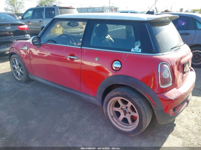 2008 MINI COOPER S WMWMF73588TT89848 Photo 2