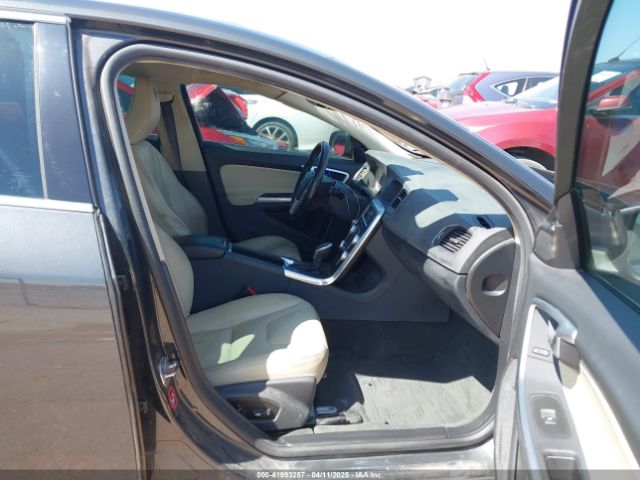 YV126MFK4G2409957 Volvo S60 T5 Drive-e Premier