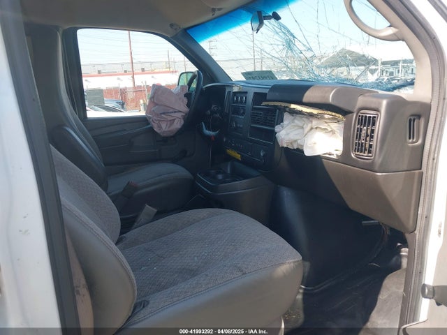 1GCWGFCF4F1215988 Chevrolet Express 2500 Work Van