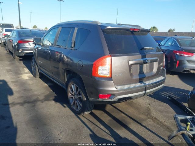 1C4NJDEB2GD657809 Jeep Compass High Altitude Edition