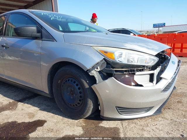 1FADP3E27FL313732 Ford FOCUS S