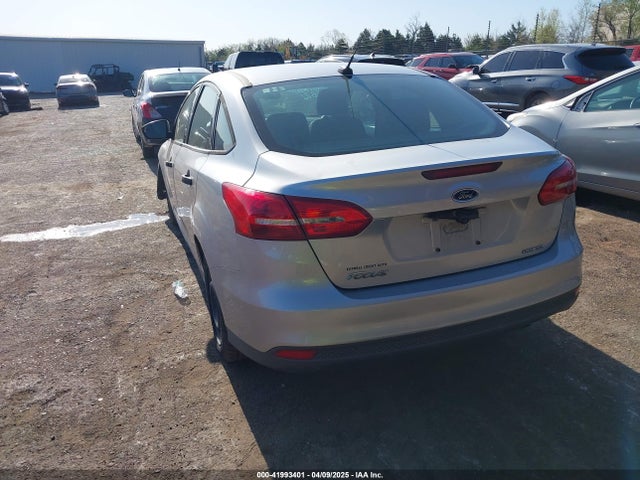 1FADP3E27FL313732 Ford FOCUS S