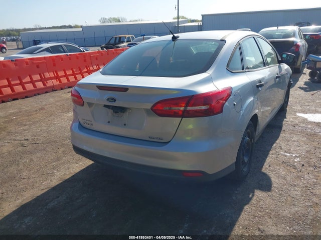 1FADP3E27FL313732 Ford FOCUS S