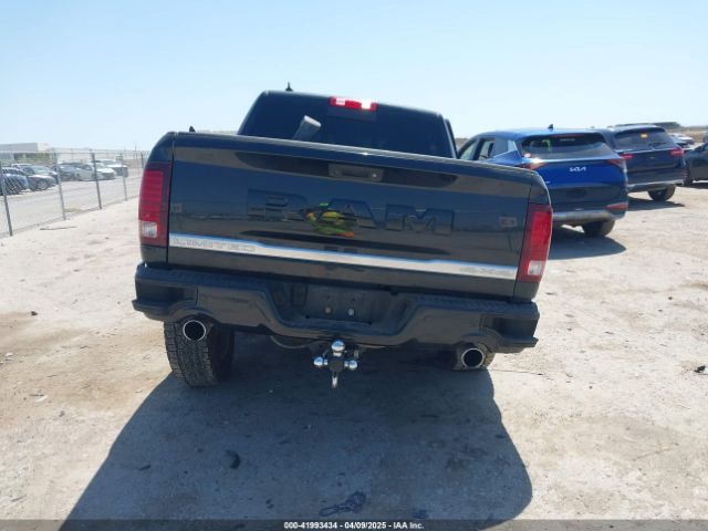 1C6RR7PTXJS111299 RAM 1500 Limited  4x4 5'7 Box