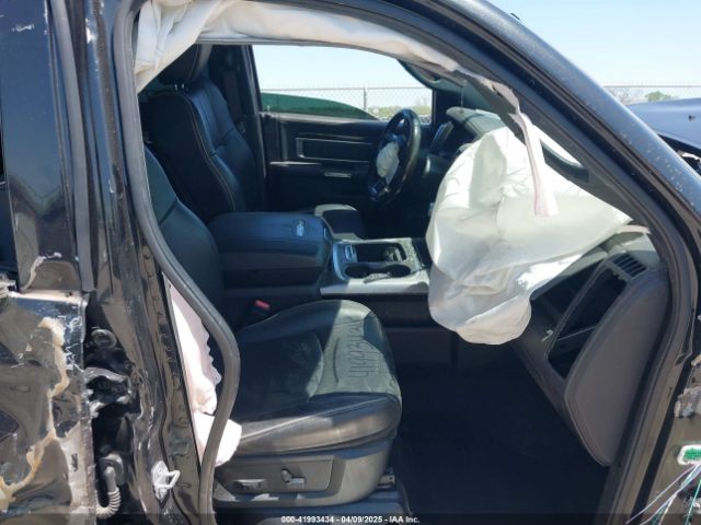 1C6RR7PTXJS111299 RAM 1500 Limited  4x4 5'7 Box