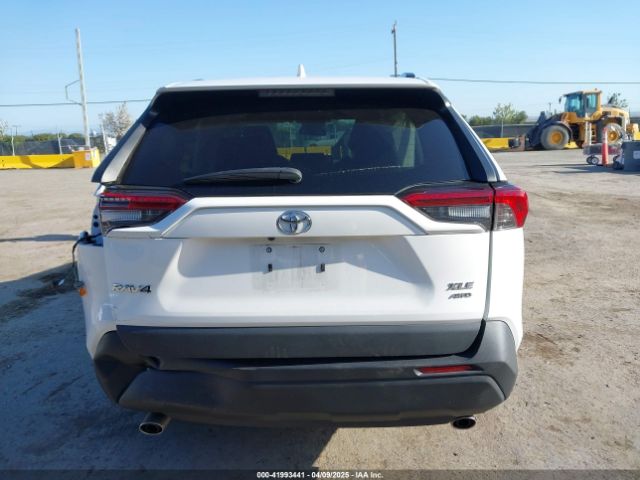 2T3P1RFV4MC176328 Toyota Rav4 Xle
