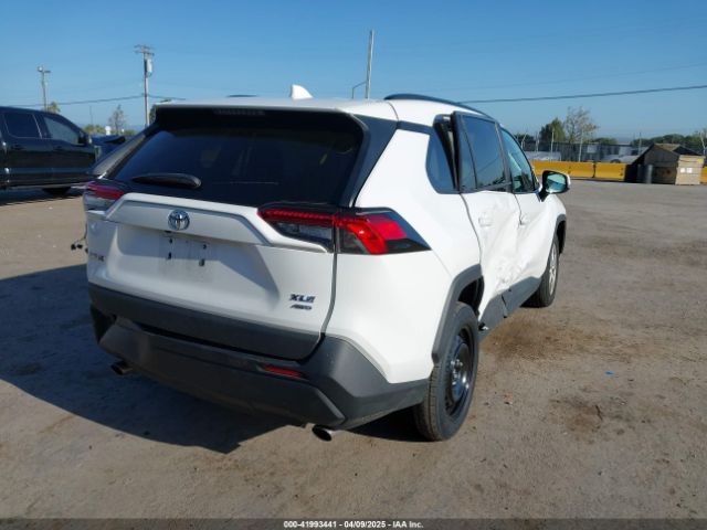 2T3P1RFV4MC176328 Toyota Rav4 Xle