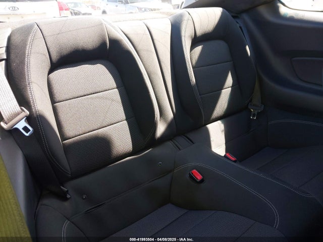 1FA6P8AM7H5266142 Ford Mustang V6