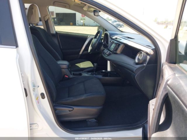 JTMBFREV9HJ147391 Toyota RAV4 LE