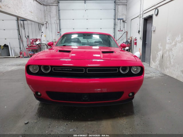 2C3CDZGGXJH184101 Dodge Challenger Gt Awd