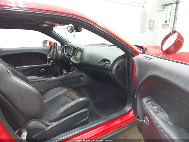 2C3CDZGGXJH184101 Dodge Challenger Gt Awd