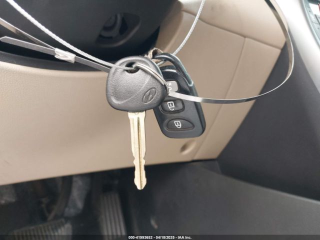 5NPDH4AE6EH535422 Hyundai ELANTRA SE