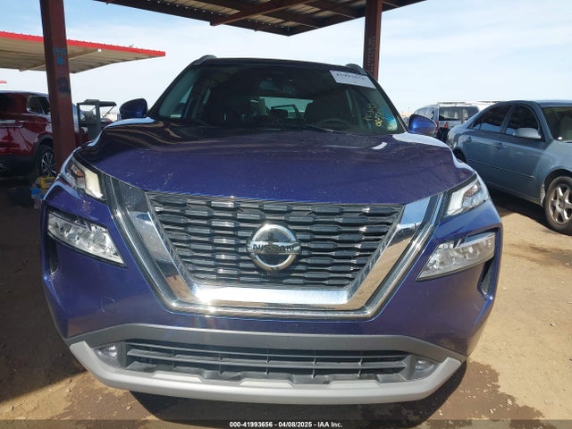 JN8AT3CA1MW027684 Nissan Rogue Sl Fwd