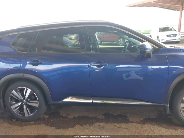 JN8AT3CA1MW027684 Nissan Rogue Sl Fwd