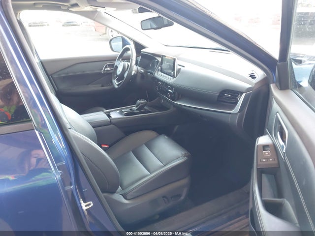 JN8AT3CA1MW027684 Nissan Rogue Sl Fwd