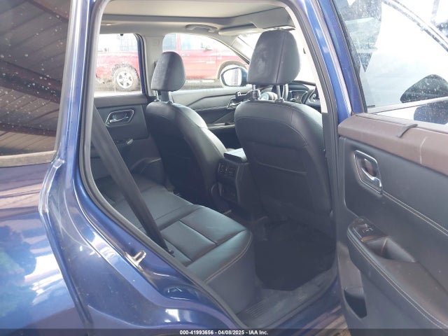 JN8AT3CA1MW027684 Nissan Rogue Sl Fwd