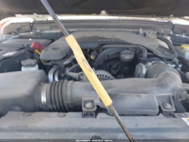 1C4HJXEG0KW577917 Jeep Wrangler Unlimited Sahara 4x4