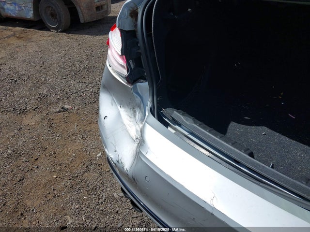 WBA8B9G3XHNU53720 BMW 2017