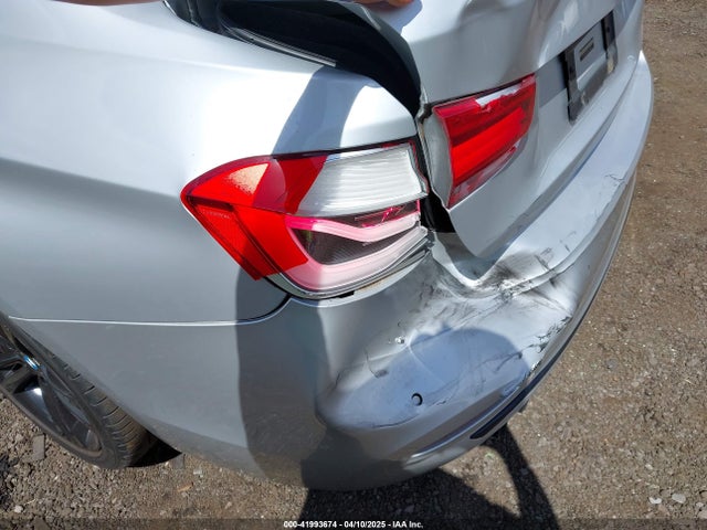 WBA8B9G3XHNU53720 BMW 2017